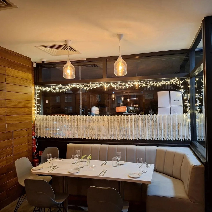 Restaurant environment image -2